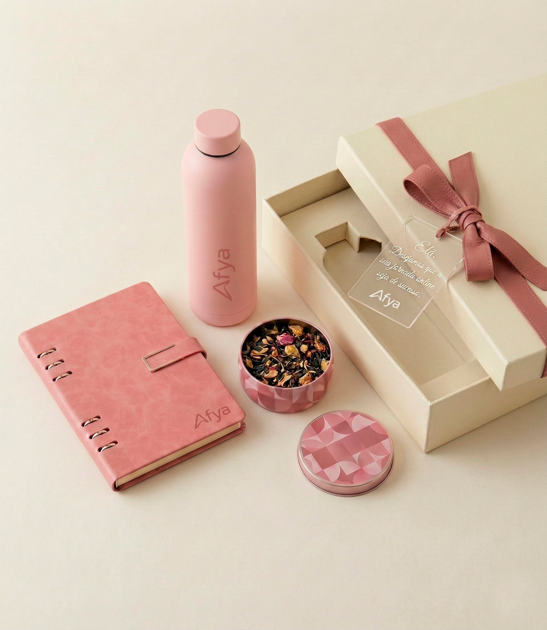 Kit corporativo com garrafa térmica, planner e chá em embalagem premium